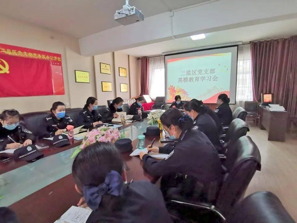 专业是人事行政,想问一下在重庆做人事,有没有发展前途?-最好用的有问必答平台